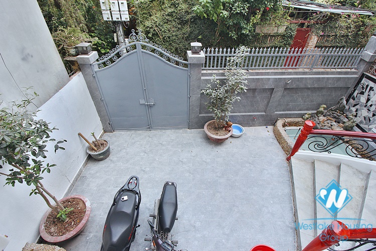 Renovated 4 beds house with lake view for rent in Tu Hoa area, Tay Ho